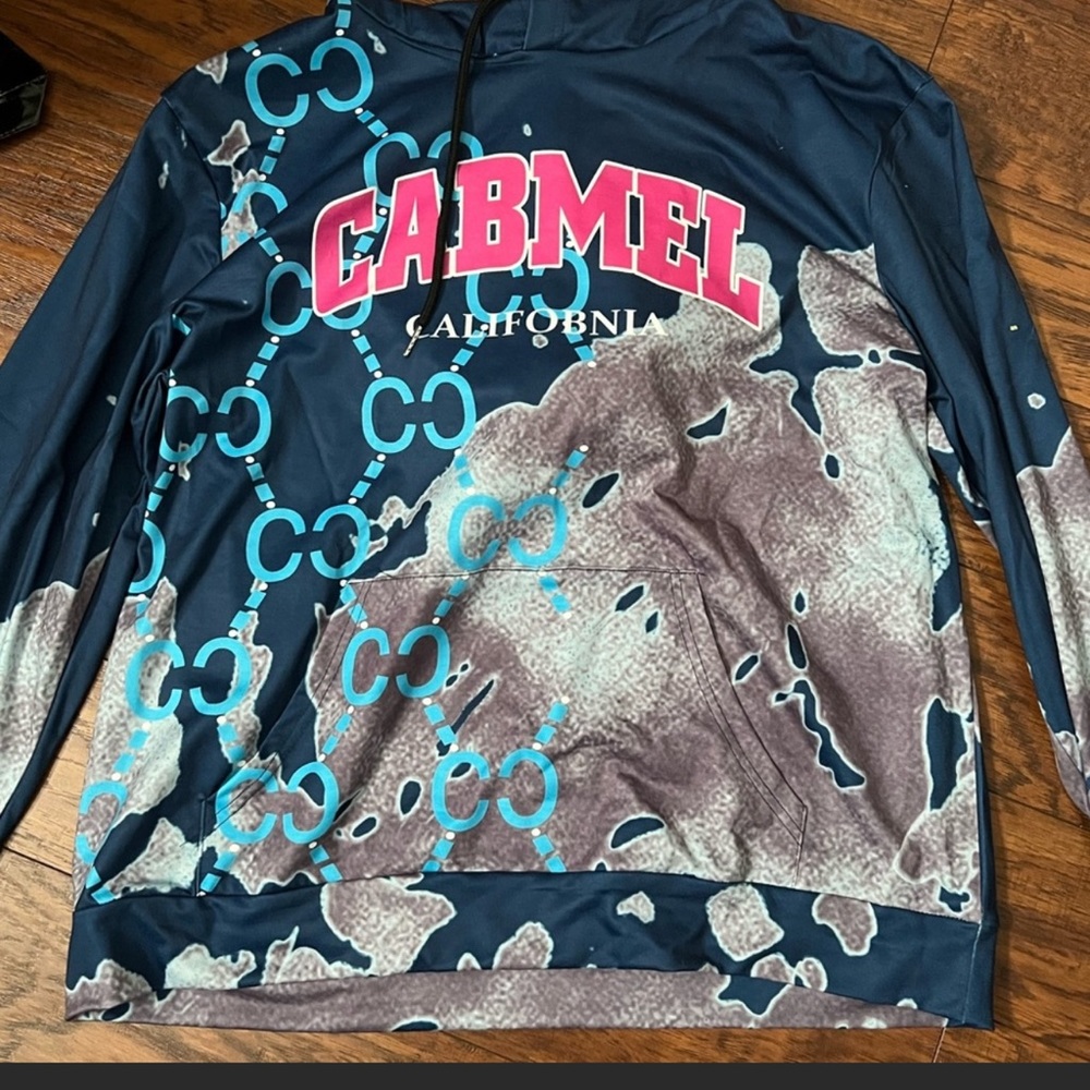 Brand New Never Worn Barbie Sweatshirt (Junior xxl)